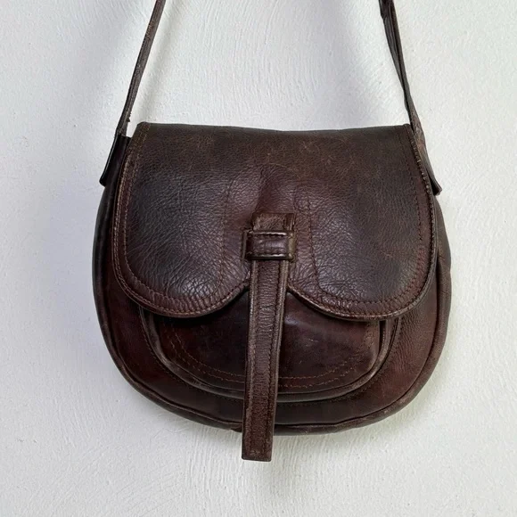 Vintage artisan handmade boho minimalist distressed genuine leather shoulder bag - Picture 9 of 17